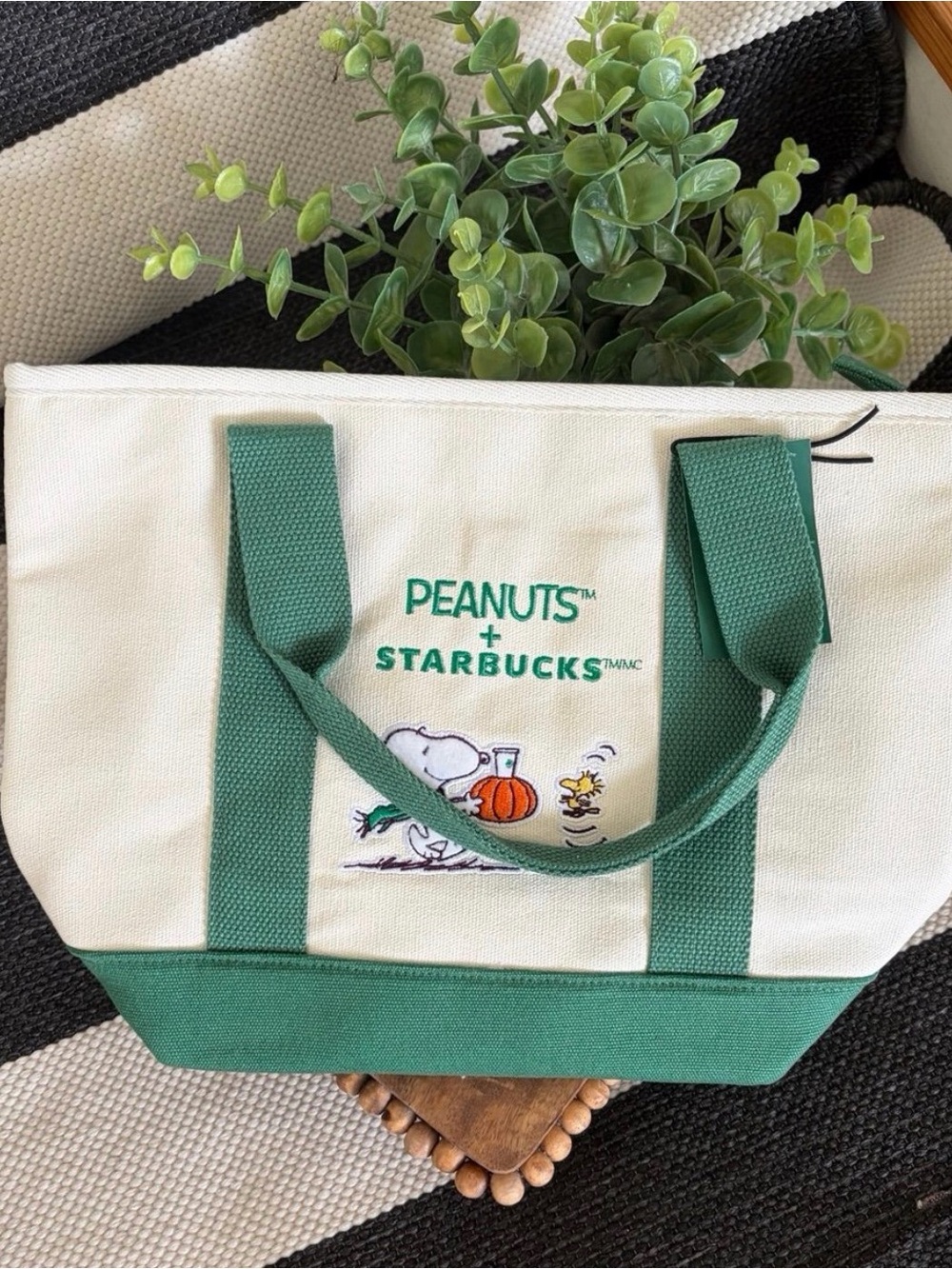 Starbucks Peanuts Canvas Tote in Cream and Green
